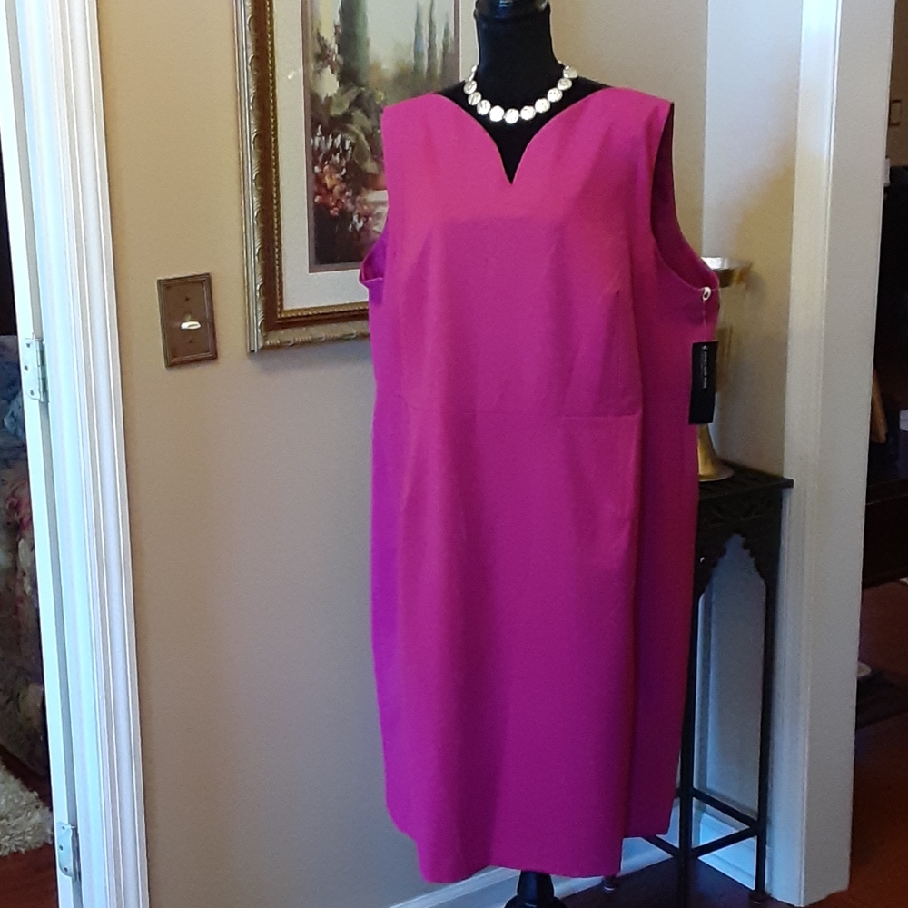 Jones New York Woman career fuchsia sleeveless dress straight skirt 24W NEW…